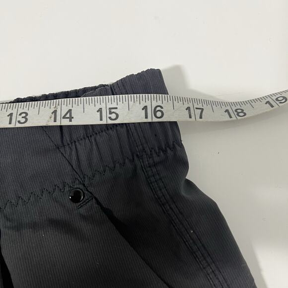 Lululemon Spring Break Away Short Size 8 Black 2.5” First Release - Picture 11 of 12